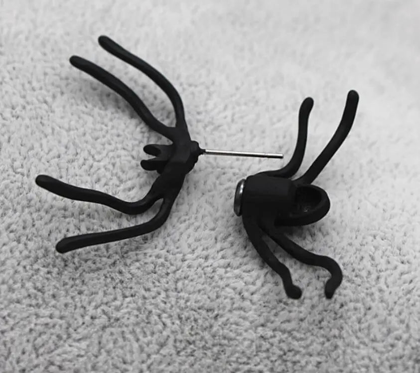 Hot Fashion 1Piece 3D Creepy Black Spider Ear Stud Earrings Hot Selling Unique Punk Earrings For Women Halloween Gifts