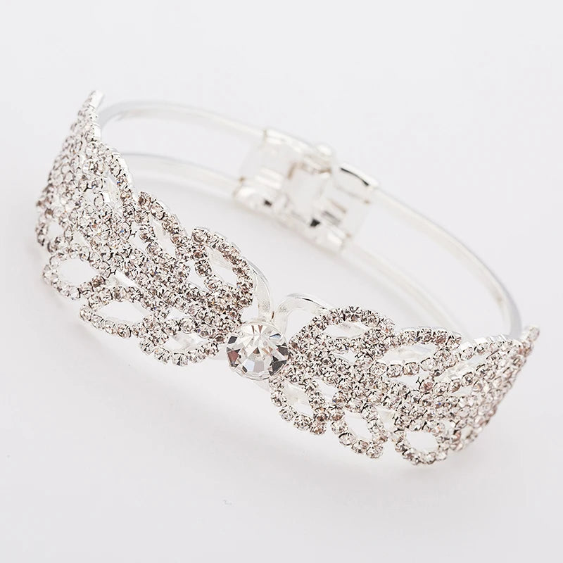 YFJEWE New Crystal Retro Texture Punk Bracelet Women's Jewelry Premium Bracelet Bride Love Jewelry Bracelet Wedding Gift B166