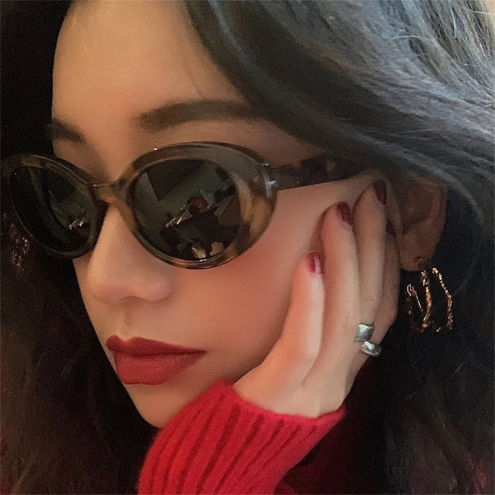 KLASSNUM Women's Sunglasses 2024 Vintage Oval Frame Sun Glasses Red Black White Color Shades Female Unisex Eyewear Wholesale