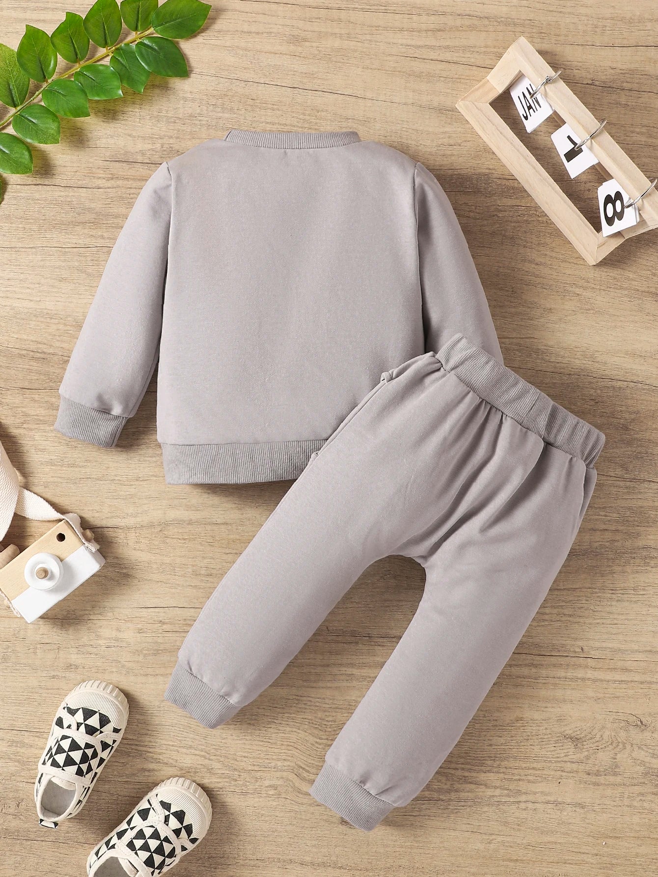 Autumn & Winter Newborn Baby ‘MAMA'S BOY’ Letter Embroidered Long Sleeved Pants Two-Piece Set