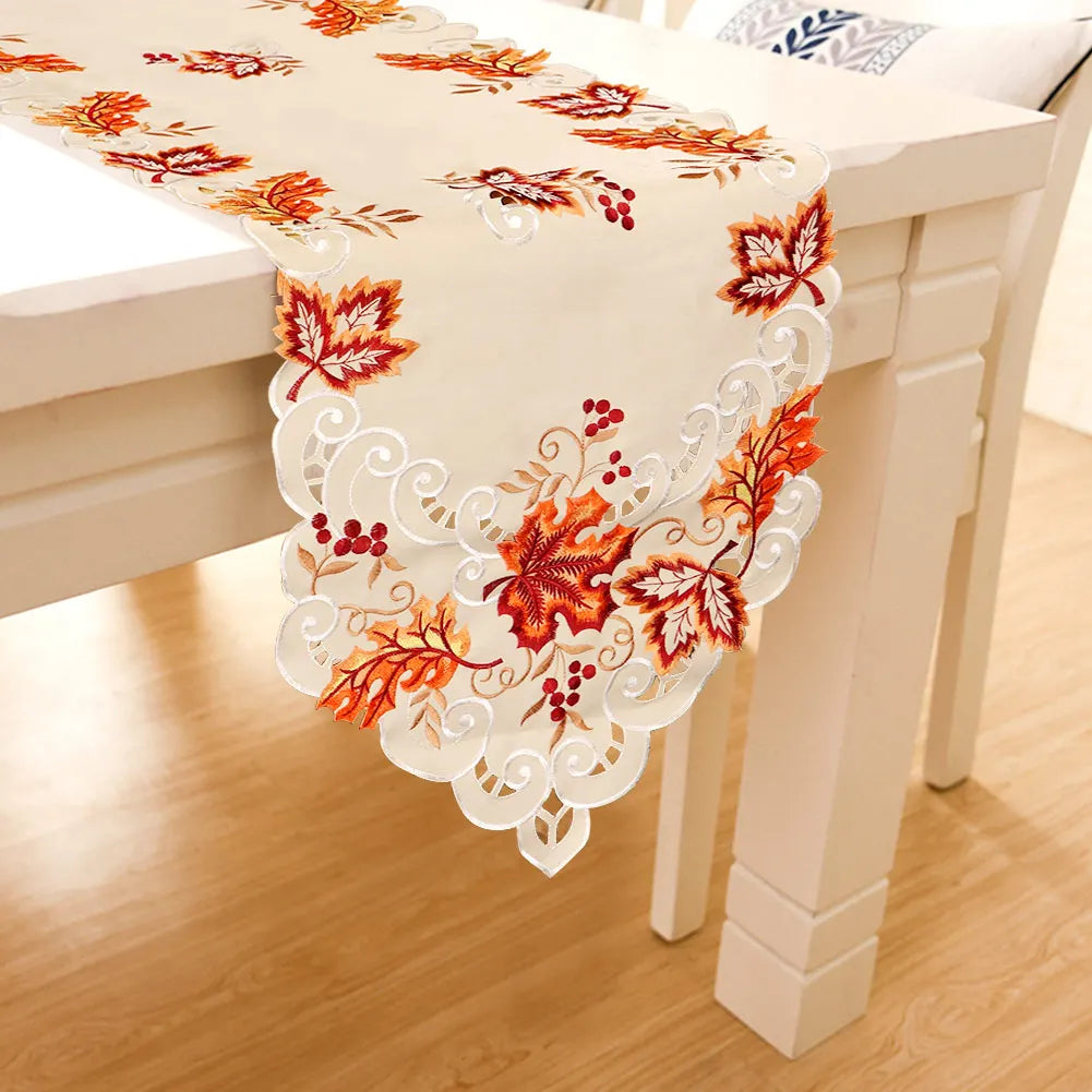 Ourwarm Autumn Maple Table Garden Flag Thanksgiving Polyester Coffee Tea Desk Home Wedding Decor Party Dining Tablecloth