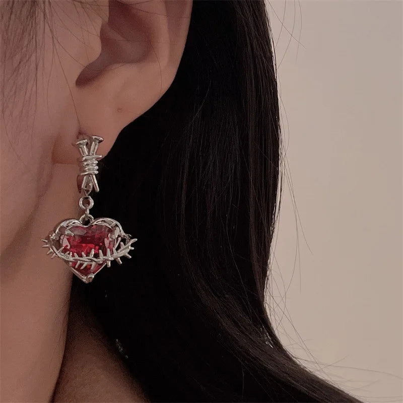 Gothic Red Binding Heart Earring for Women Crystal Thorns Love Open Ring Goth Irregular Layered Stone Aesthetic Y2K Jewelry