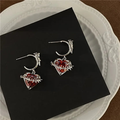 Gothic Red Binding Heart Earring for Women Crystal Thorns Love Open Ring Goth Irregular Layered Stone Aesthetic Y2K Jewelry