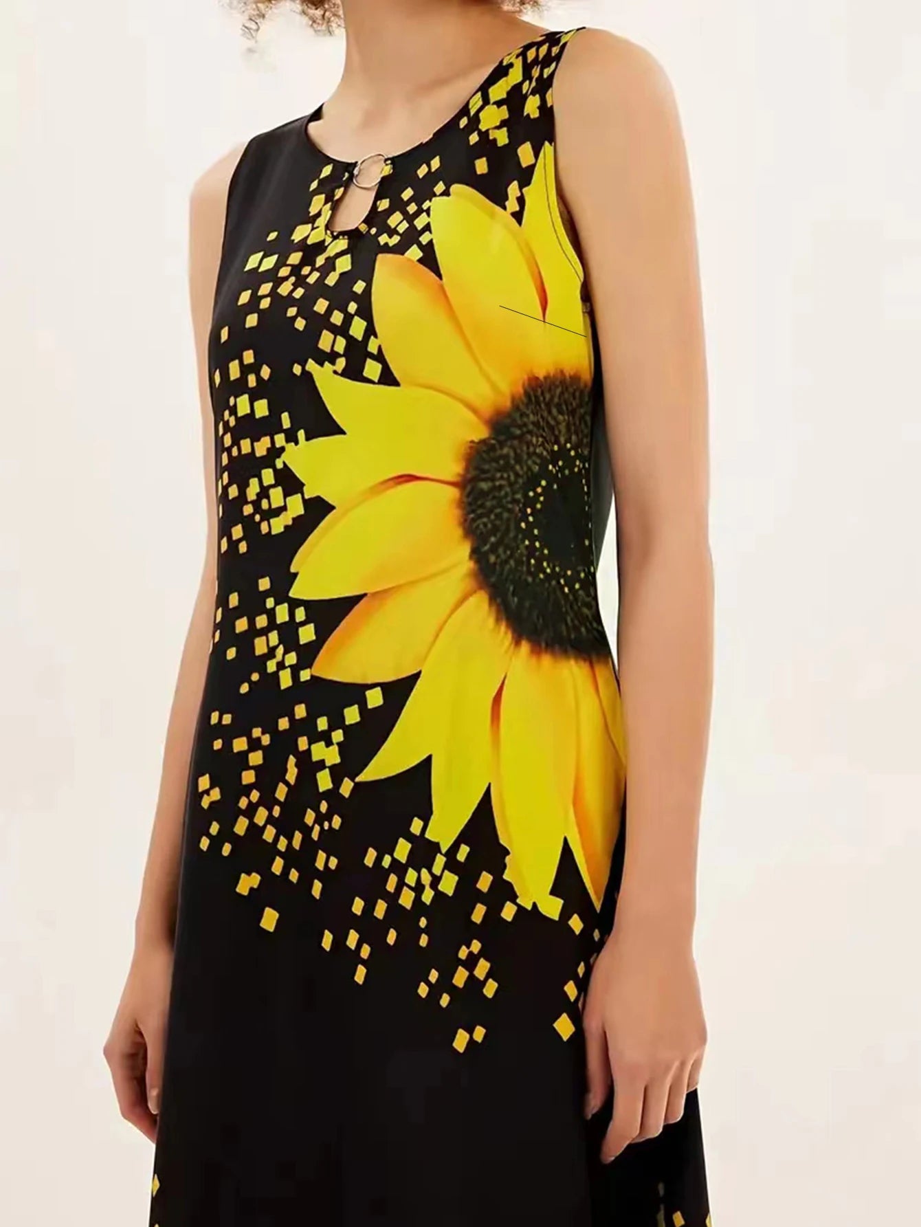 Chic Sunflower Sleeveless Maxi Dress - Vintage Floral, Teens' Casual All-Season Wear with Pocket