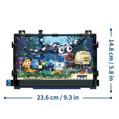 Fish Tank Block Set with Lights, Aquarium, Marine Life, Shark Eco Tank, Block Playset for Kids 6+ Years, Gift for Ocean Lovers