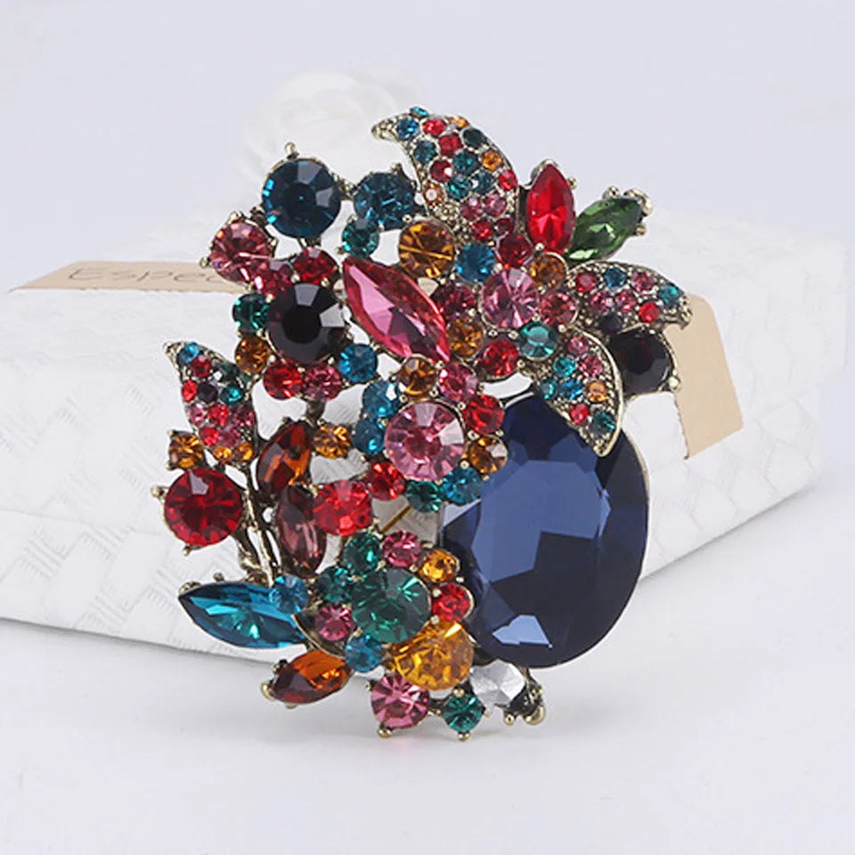 zlxgirl fashion Women Vintage Flower Brooch Best Austrian Crystal Brooches Bouquet For Women christmas Broaches Hats Accessories