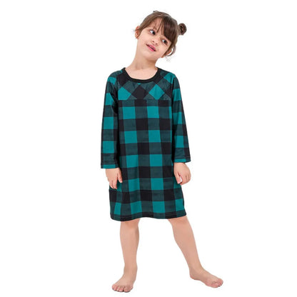 2024 Cosy Green Plaid Family Matching Christmas Pajamas Sets Cute Holiday Outfits for Kids & Parents Family Matching Clothes