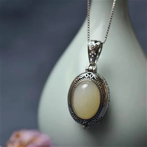 Original designer craft charm pattern unique Pendant Necklace Chinese style retro mirror box creative women's silver jewelry