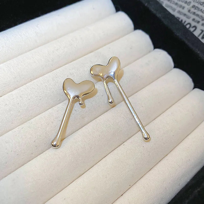 Silver Color Love Earrings for Women Simple Fashion Personality Stud Earring Temperament Personality Jewelry Wholesale