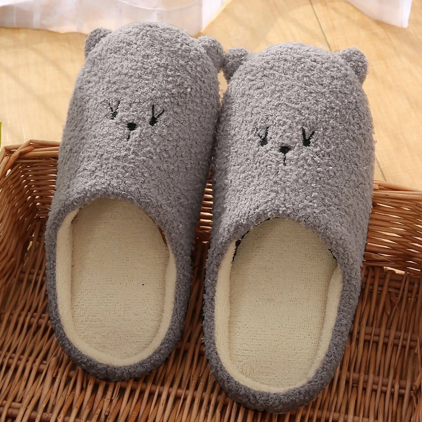 Cute Bear Women Furry Slippers Winter Autumn Spring Indoor Casual Snow Slippers Leisure Women House Comfortable Slippers