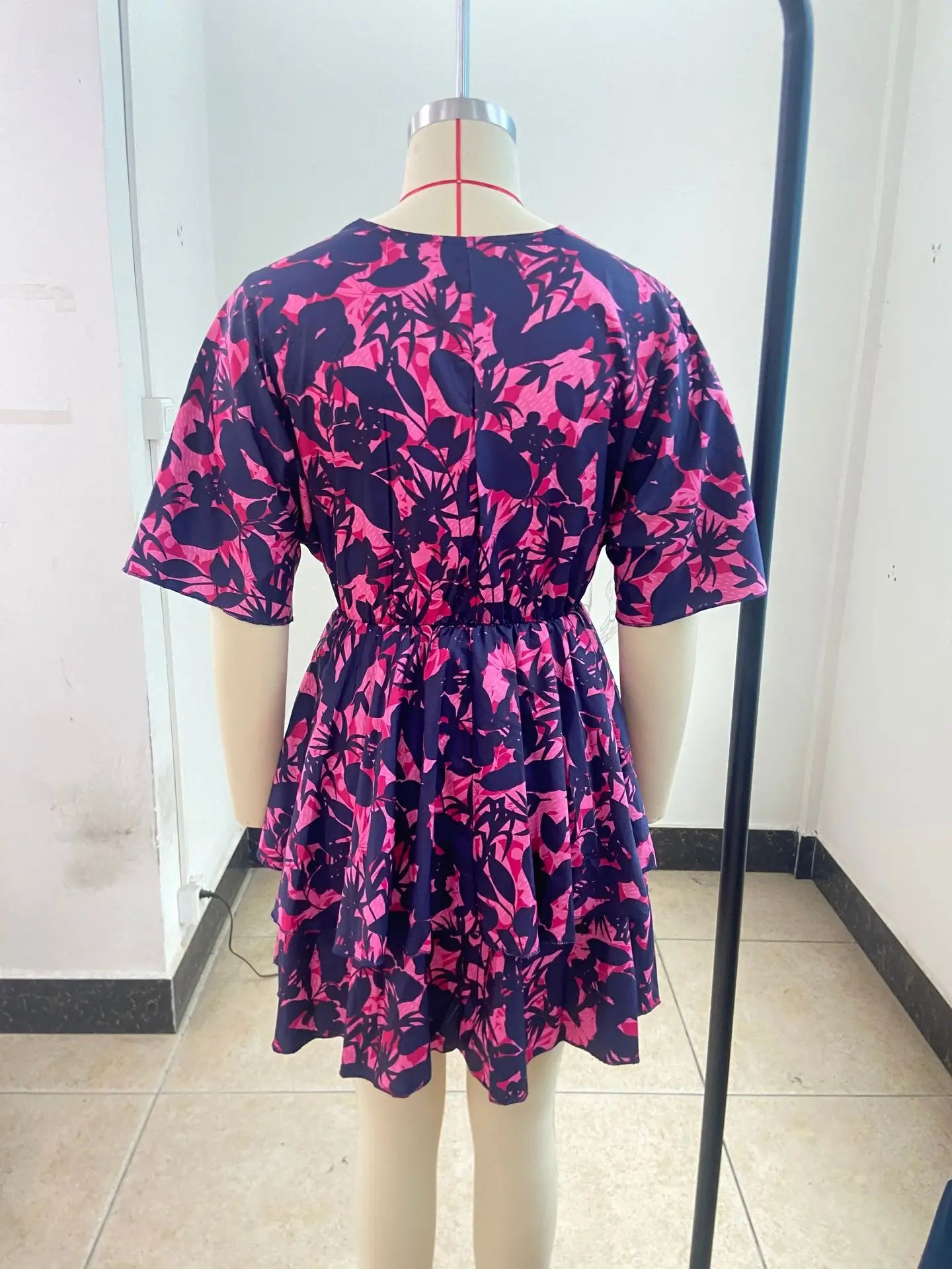 2024 Women's Cross border with Batted Sleeves Fashionable Printed Dress