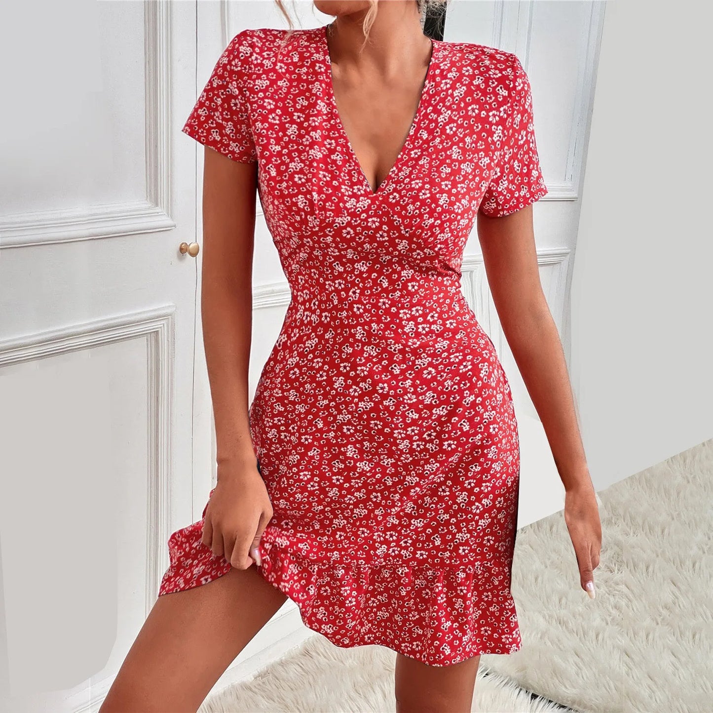 Women Short Sleeve A-Line Dress Summer Floral Print V-Neck Vintage Ruffled Hem Boho Dress High Waist Bodycon Fashion Vestidos