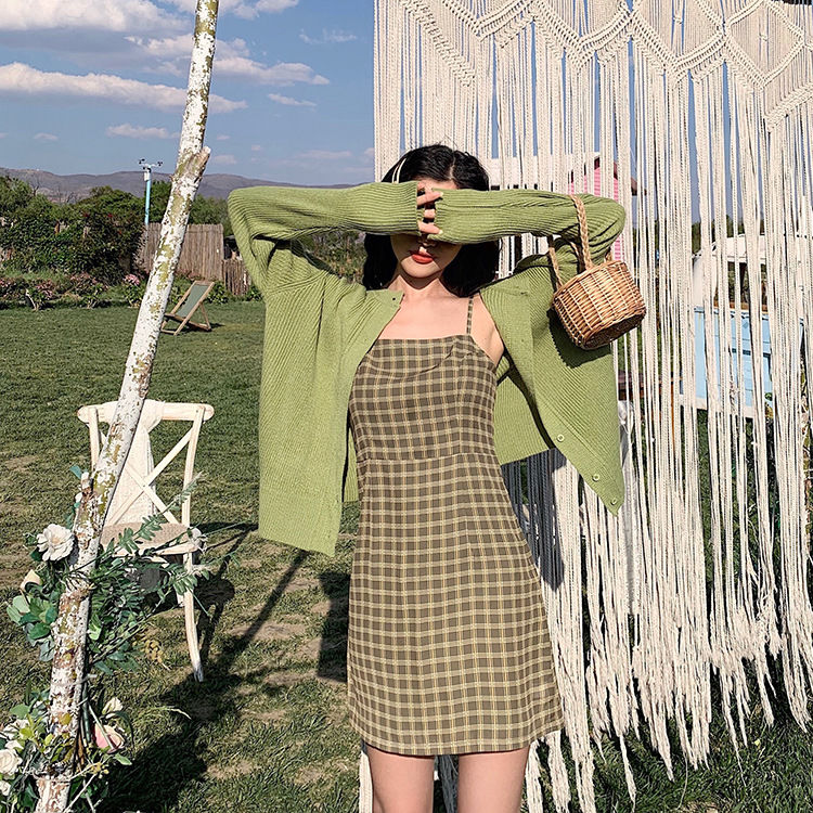 Dress Only] Spring 2020 Korean new foreign style versatile avocado fruit green retro plaid dress short women plaid dress